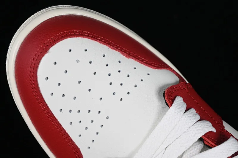 All categories Air Jordan Jordan series basketball shoes Air Jordan 1 Low Z version Jordan 1 Low "Year of the Dragon" AJ1 Joe 1 Year of the Dragon limited cultural and leisure sneakers FJ5735-100